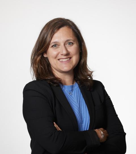 Barbara Miller Manzanares headshot